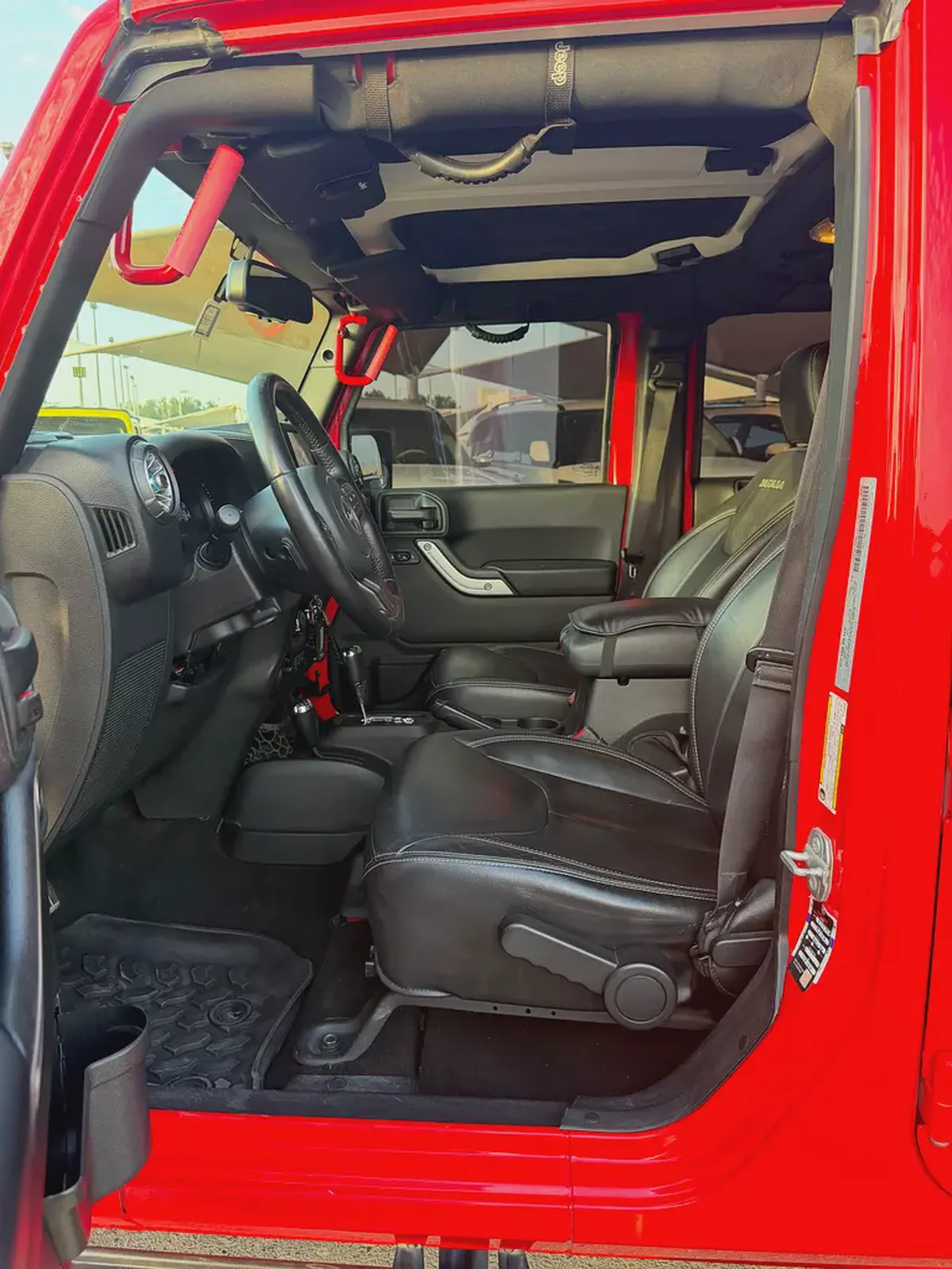 Jeep Wrangler Sahara 2017 - GCC Specs -Well Maintained-17-17
