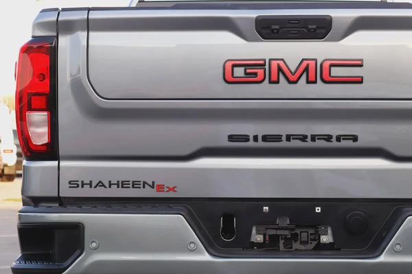 2024 GMC Sierra SLE - GCC Specs - Brand New