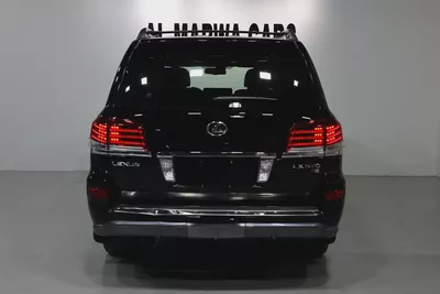 Lexus LX 570 Signature 2015 | GCC Specs | Pristine Condition-6