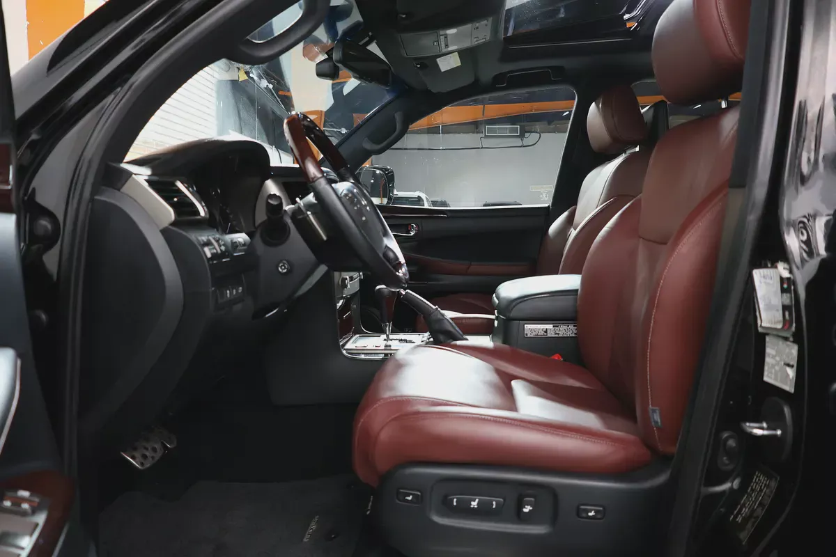 Lexus LX 570 Signature 2015 | GCC Specs | Pristine Condition-8-8