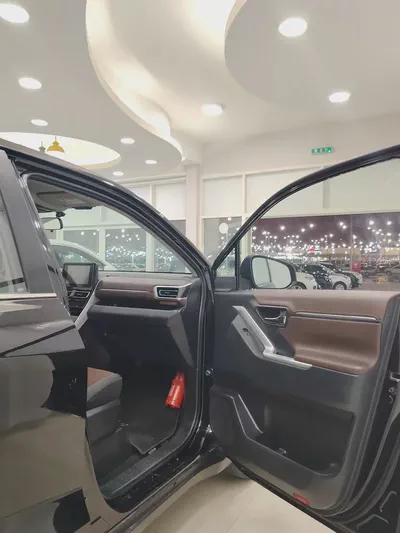 2025 Toyota Innova HyCross GCC Specs - Brand New Condition-12