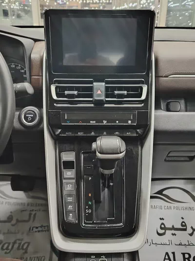 2025 Toyota Innova HyCross GCC Specs - Brand New Condition-16