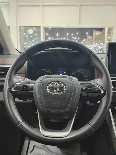 2025 Toyota Innova HyCross GCC Specs - Brand New Condition-17