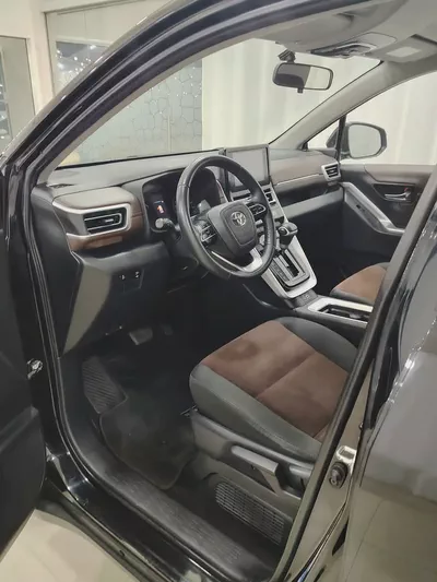 2025 Toyota Innova HyCross GCC Specs - Brand New Condition-8