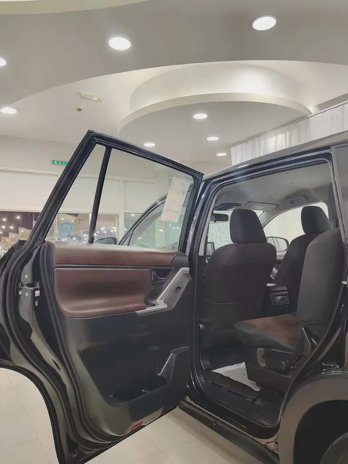 2025 Toyota Innova HyCross GCC Specs - Brand New Condition-9-9