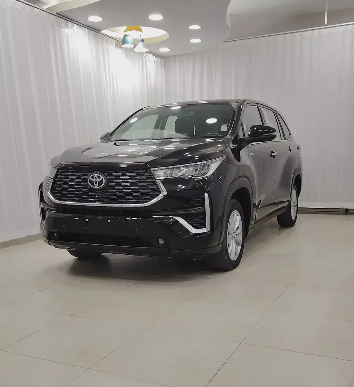 2025 Toyota Innova HyCross GCC Specs - Brand New Condition