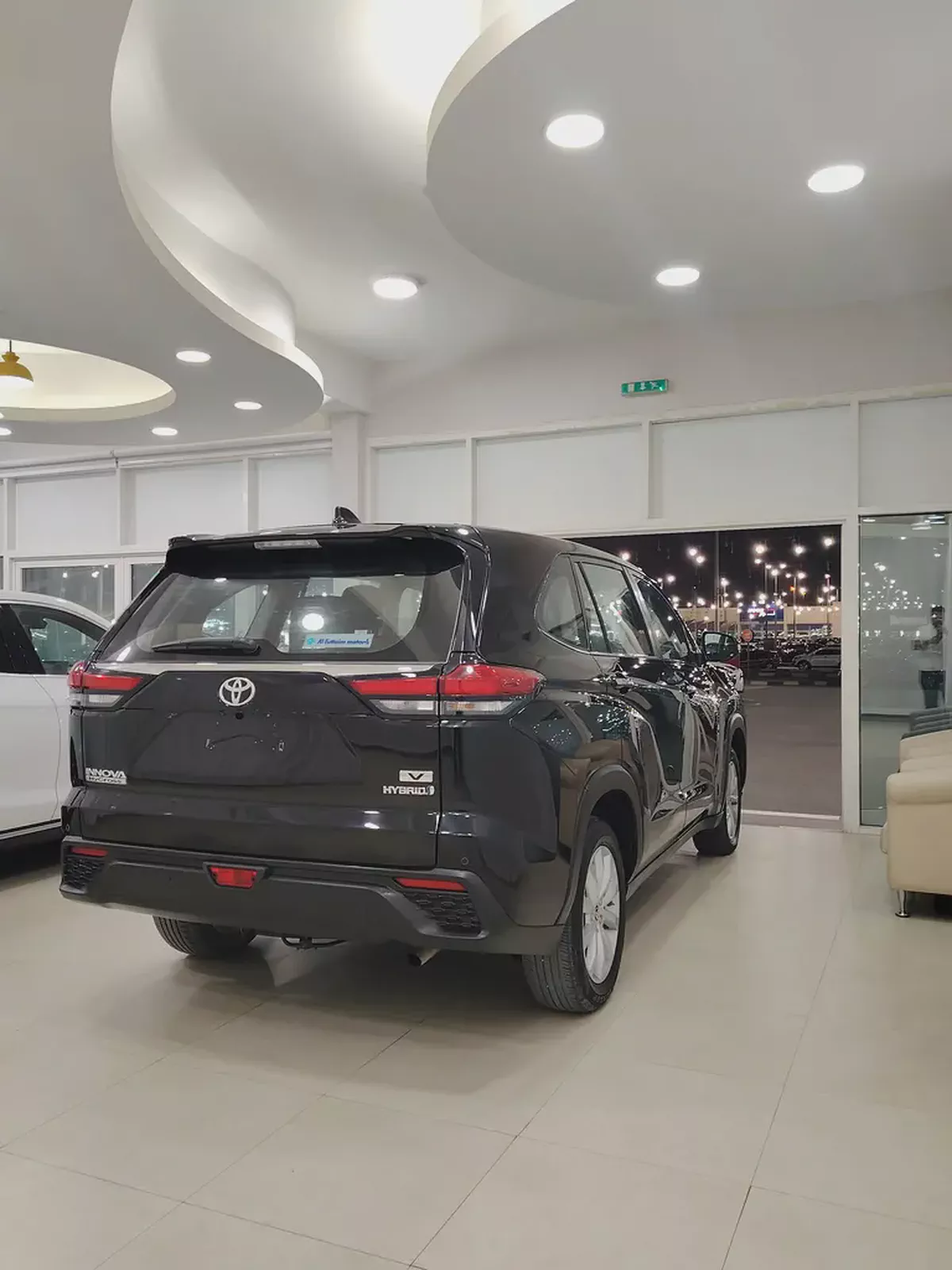 2025 Toyota Innova HyCross GCC Specs - Brand New Condition-5-5