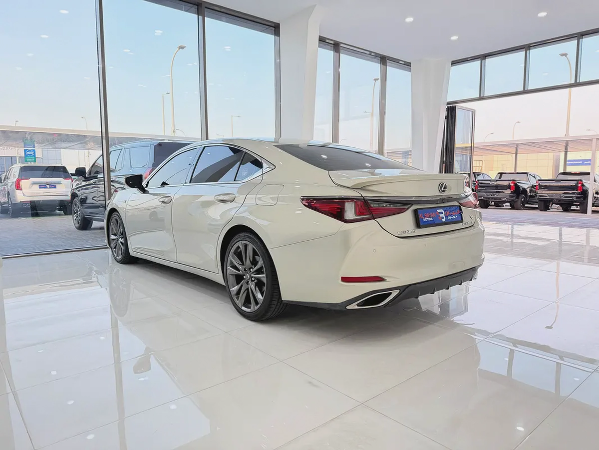 لكزس ES350 اف سبورت ذهبي / احمر خليجي الفطيم Lexus ES 350 F SPORT 2019 - GCC Specs --3-3