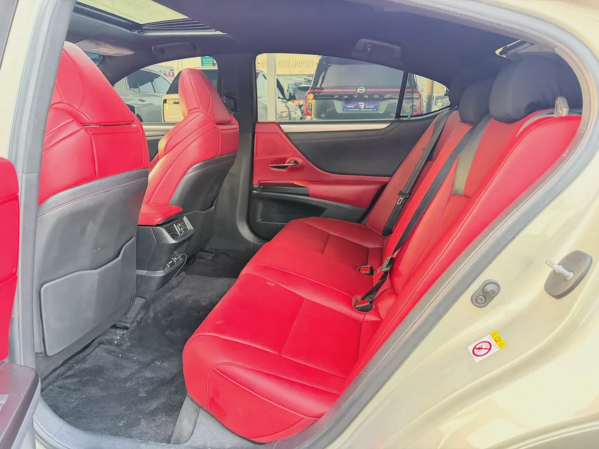 لكزس ES350 اف سبورت ذهبي / احمر خليجي الفطيم Lexus ES 350 F SPORT 2019 - GCC Specs --8-8