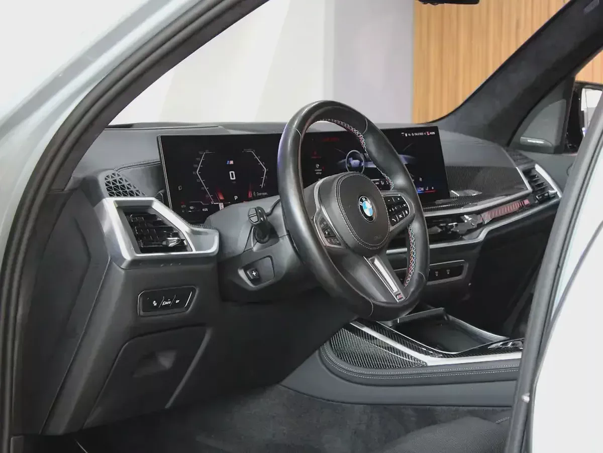 2024 - BMW X7 M60i - V8 | 7 seater with warranty-10-10