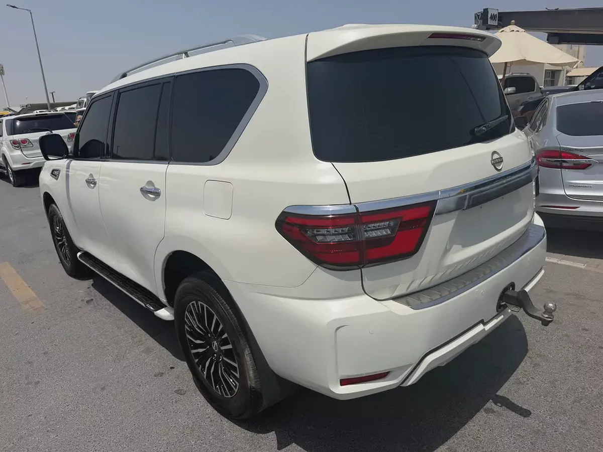 Nissan Patrol SE 2015 GCC Specs - Excellent Condition-8-8