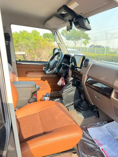 Toyota Land Cruiser Pickup 70-4