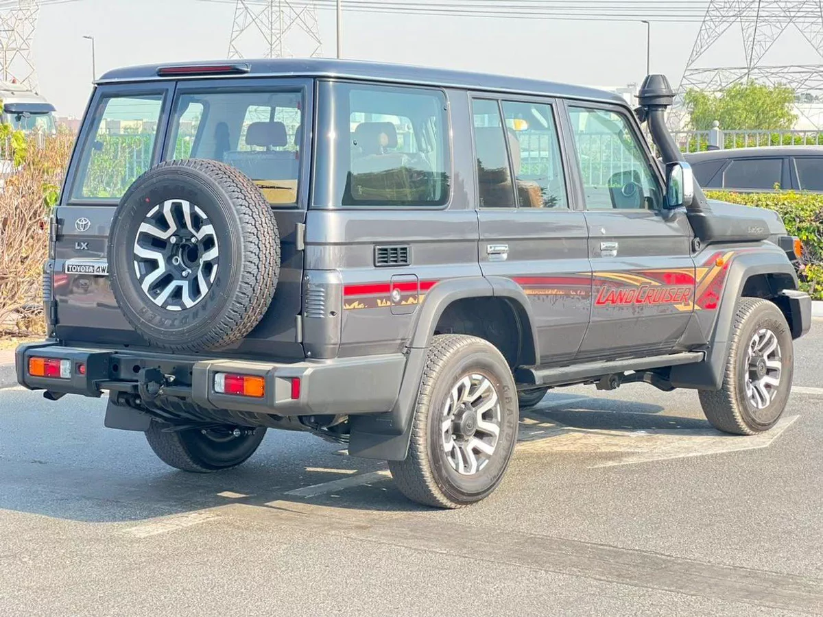 Toyota Land Cruiser Pickup 70-12-0