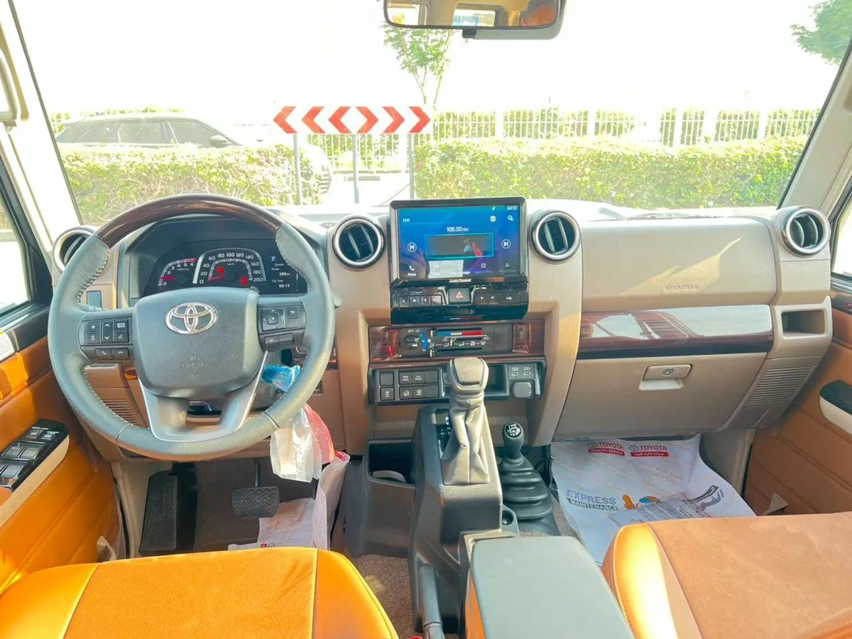 Toyota Land Cruiser Pickup 70-2-0