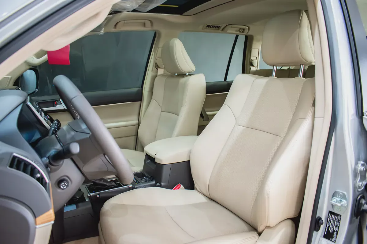 Toyota Prado Limited 2023 GCC Specs ll 0km ll V6-10-10