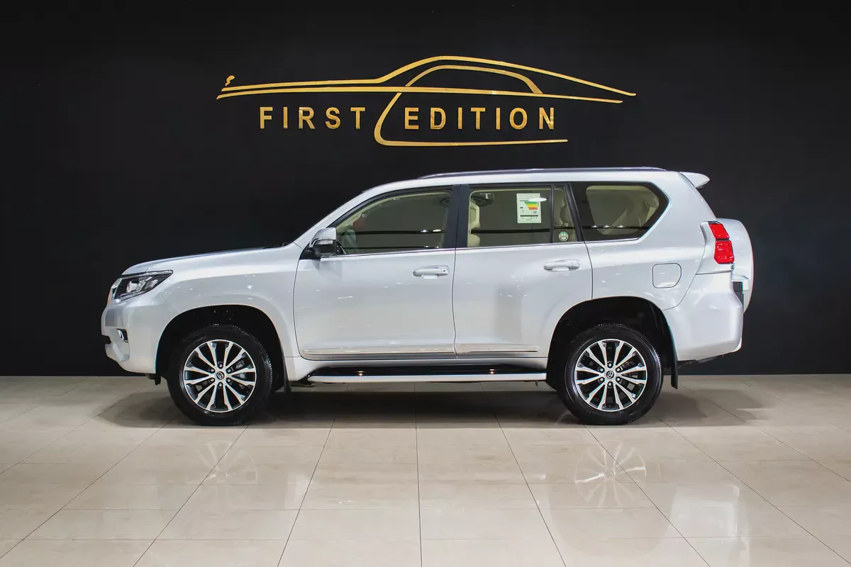 Toyota Prado Limited 2023 GCC Specs ll 0km ll V6-2-2