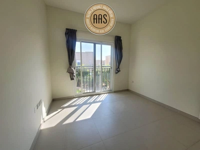 PRIME LOCATION BEAUTIFUL 3BED+MAID VILLA AVAILABLE IN AMARANTA 2-6