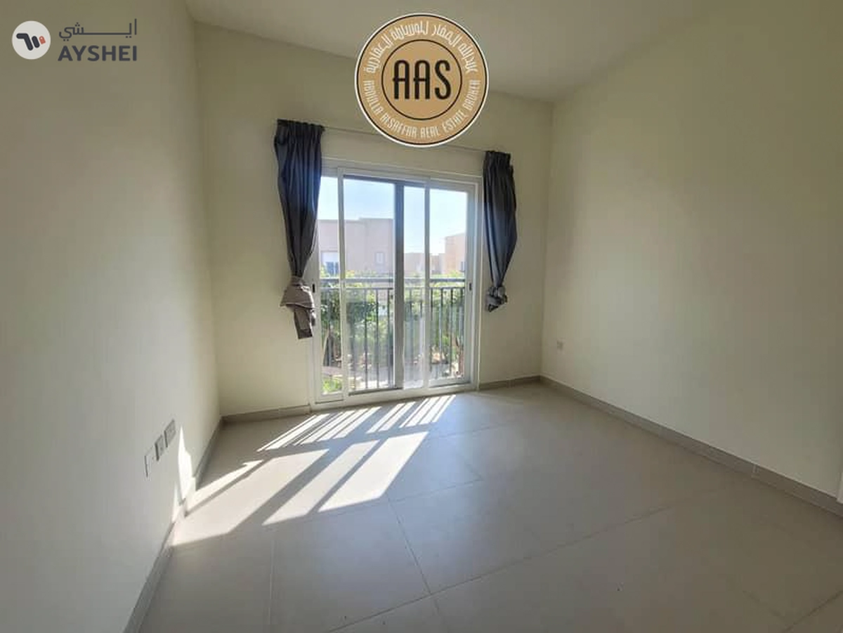 PRIME LOCATION BEAUTIFUL 3BED+MAID VILLA AVAILABLE IN AMARANTA 2-6-6