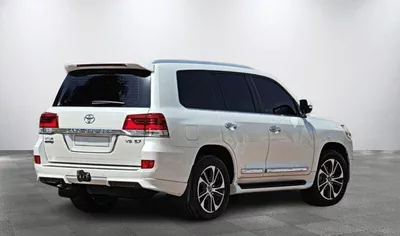 Toyota Land Cruiser VXR 5.7L 4WD VXR 5.7L-8CYL 4WD Grand Touring - Completely Agency Maintained - Low Mileage Al Futtaim-3