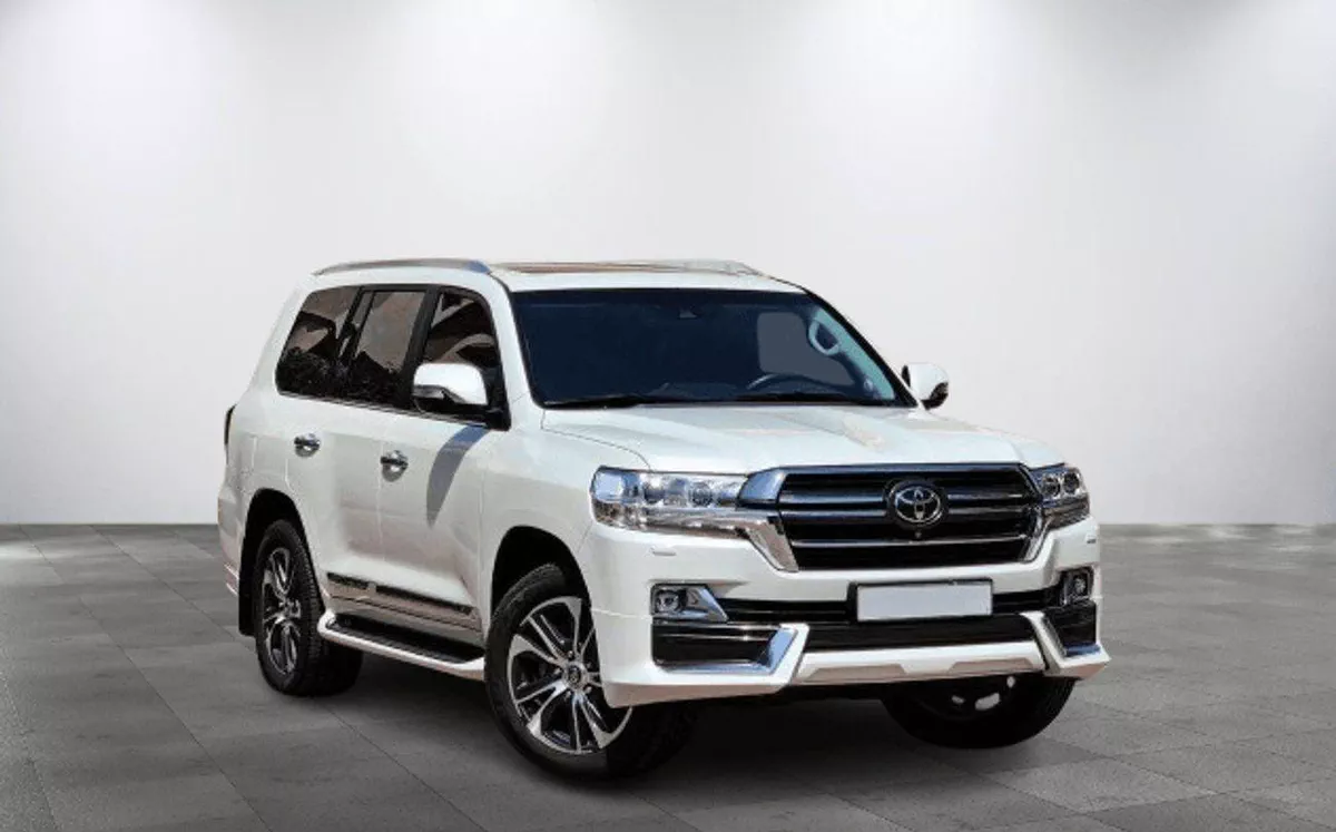 Toyota Land Cruiser VXR 5.7L 4WD VXR 5.7L-8CYL 4WD Grand Touring - Completely Agency Maintained - Low Mileage Al Futtaim