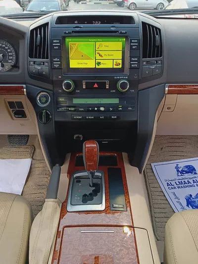 Toyota Land Cruiser GXR 2013 V8 top| GCC Specs | V8 Engine-9