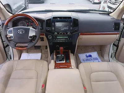 Toyota Land Cruiser GXR 2013 V8 top| GCC Specs | V8 Engine-10