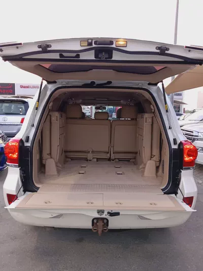Toyota Land Cruiser GXR 2013 V8 top| GCC Specs | V8 Engine-8