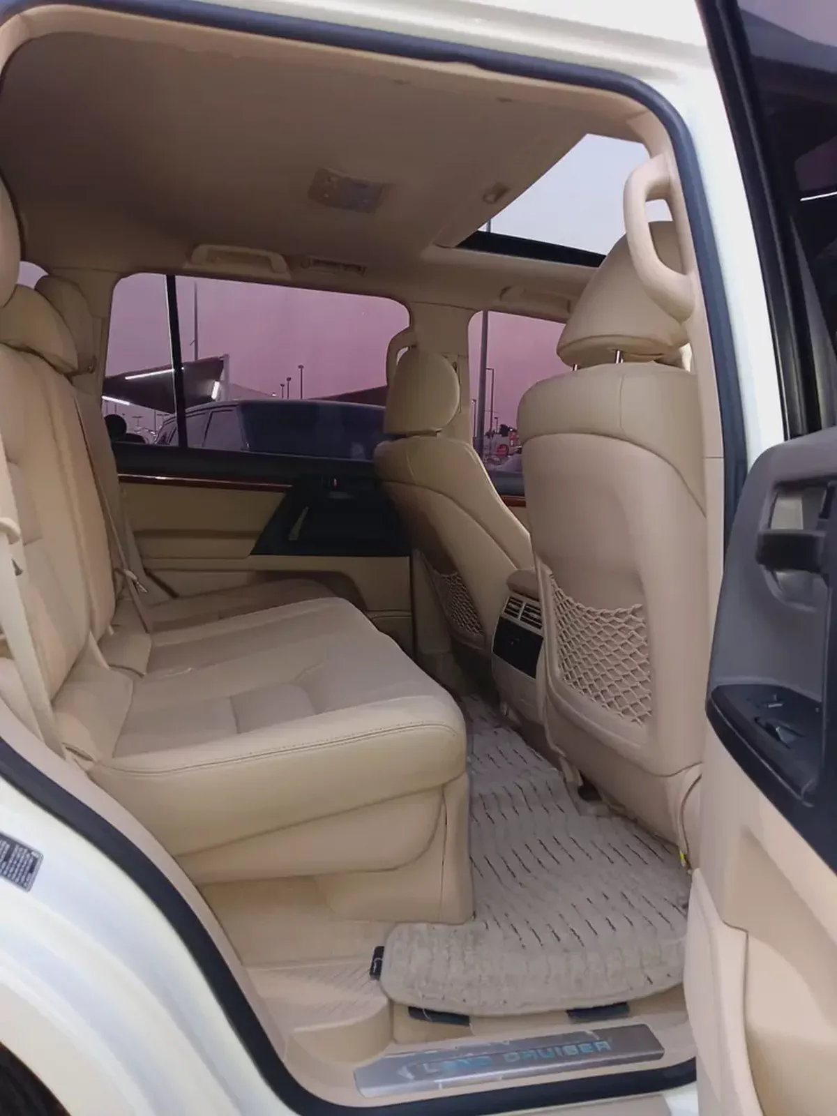 Toyota Land Cruiser GXR 2013 V8 top| GCC Specs | V8 Engine-6-6