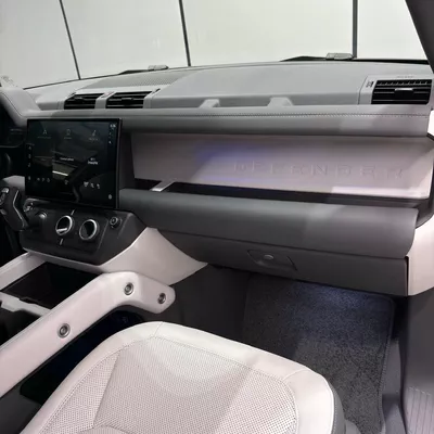 Land Rover Defender 110 S P300 | warranty and service contract-15