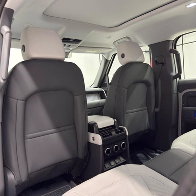 Land Rover Defender 110 S P300 | warranty and service contract-16