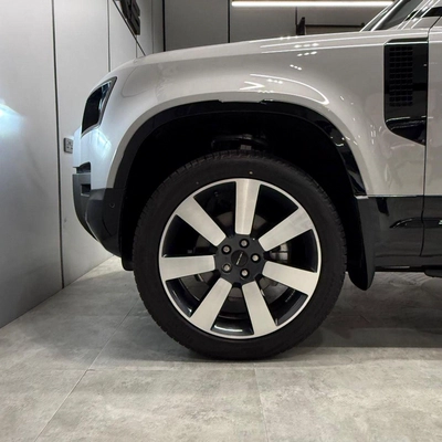 Land Rover Defender 110 S P300 | warranty and service contract-24