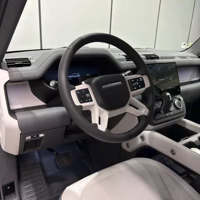 Land Rover Defender 110 S P300 | warranty and service contract-8