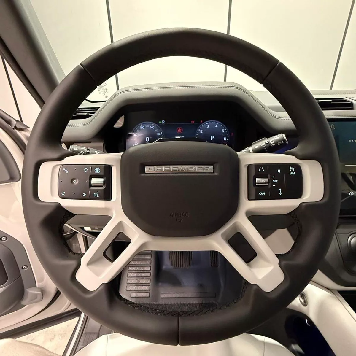 Land Rover Defender 110 S P300 | warranty and service contract-10-0