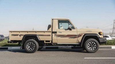 2026 Toyota Land Cruiser LC79 4.0L AT Petrol Full Option (Beige-Brown)-1