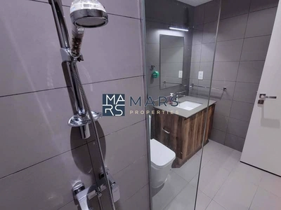 Brand New | Huge balcony | Full View | Easy Access-9