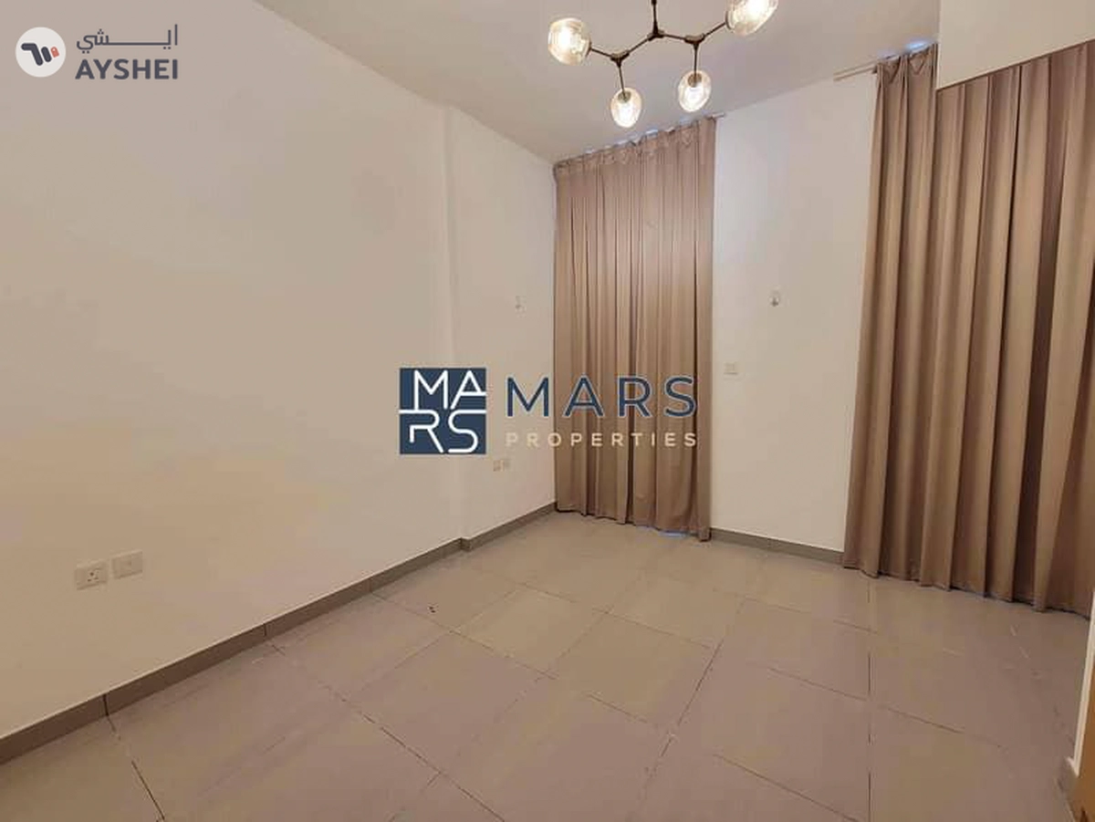 Brand New | Huge balcony | Full View | Easy Access-7-7