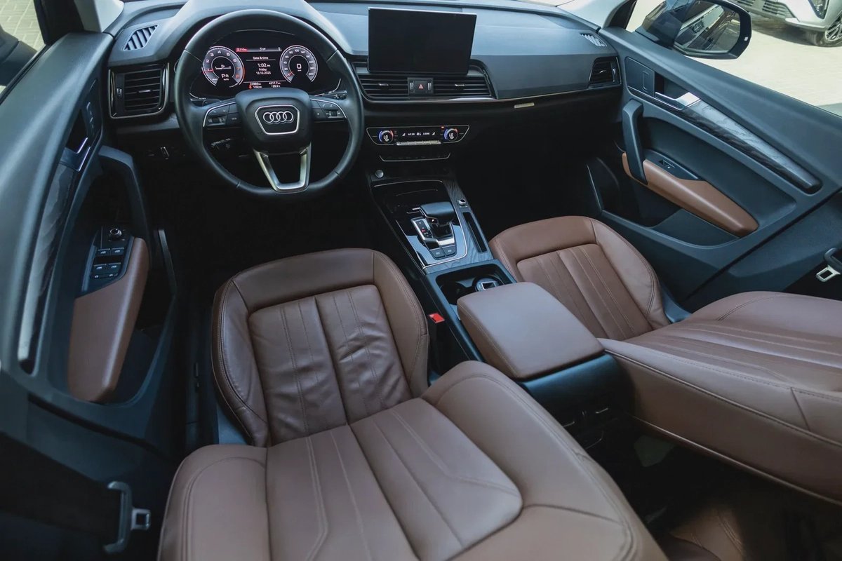 Audi Q5 2023-13-13