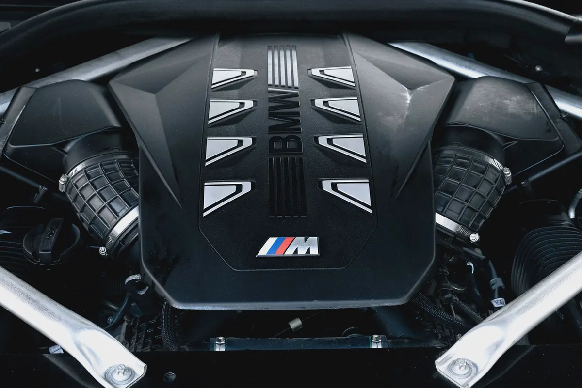 6,580 P.M |  X7 M60i | 0% Downpayment |  BMW WARRANTY  SERVICE!-14-14