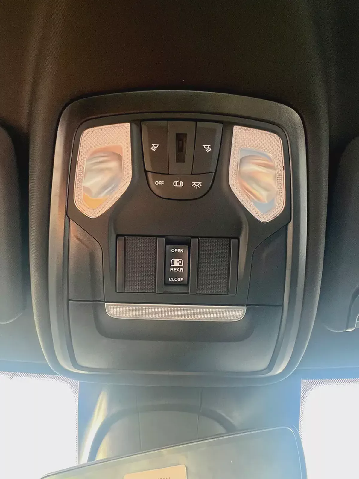 Dodge RAM.2500 - 2025 - GCC Specs-11-11