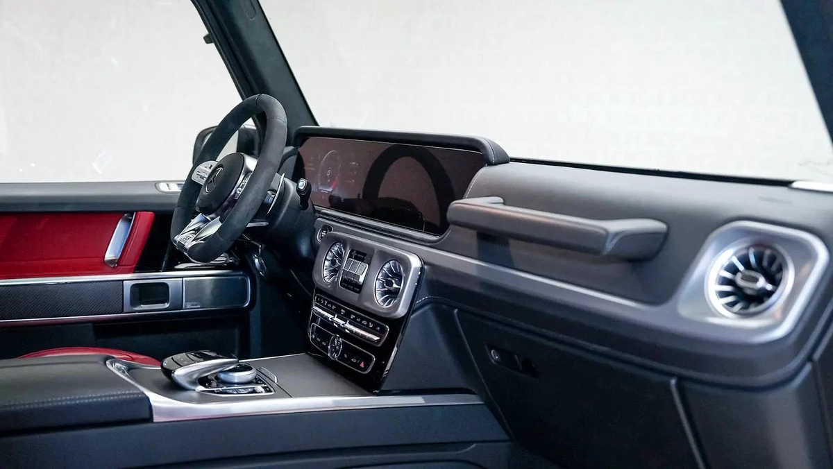 Mercedes-Benz G-Class G 63 AMG-2-2