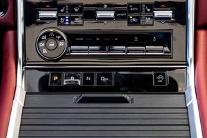 Nissan Patrol LE Titanium