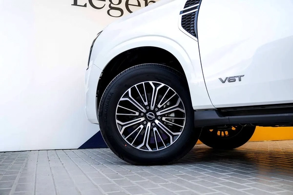 Nissan Patrol LE Titanium