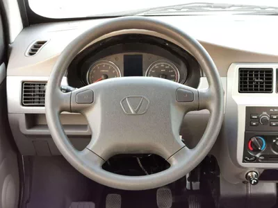 Victory V2 STD MINI BUS / 7 SEATER / 1.5L PETROL V4 M/T / AIRBAGS & ABS-14