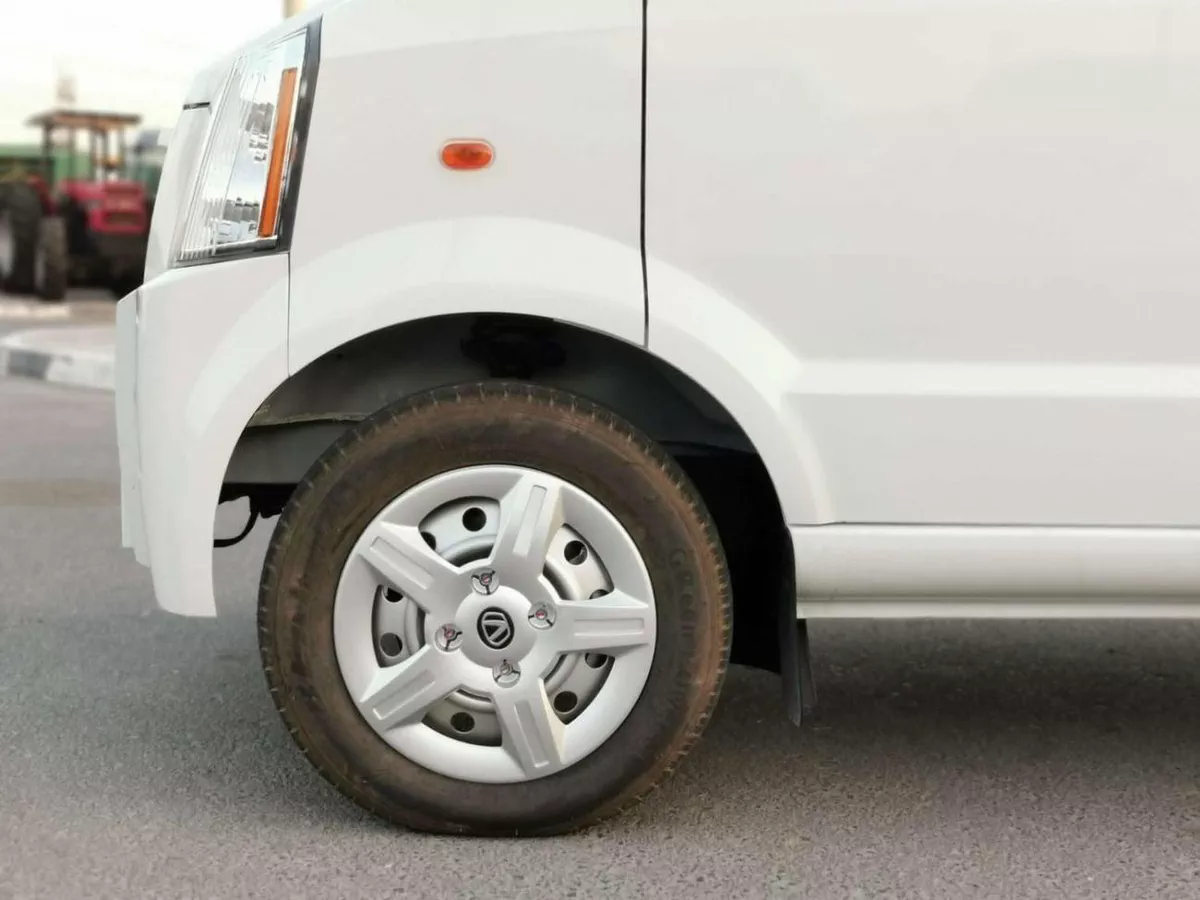 Victory V2 STD MINI BUS / 7 SEATER / 1.5L PETROL V4 M/T / AIRBAGS & ABS-9-0