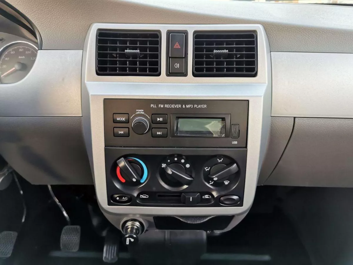 Victory V2 STD MINI BUS / 7 SEATER / 1.5L PETROL V4 M/T / AIRBAGS & ABS-15-0