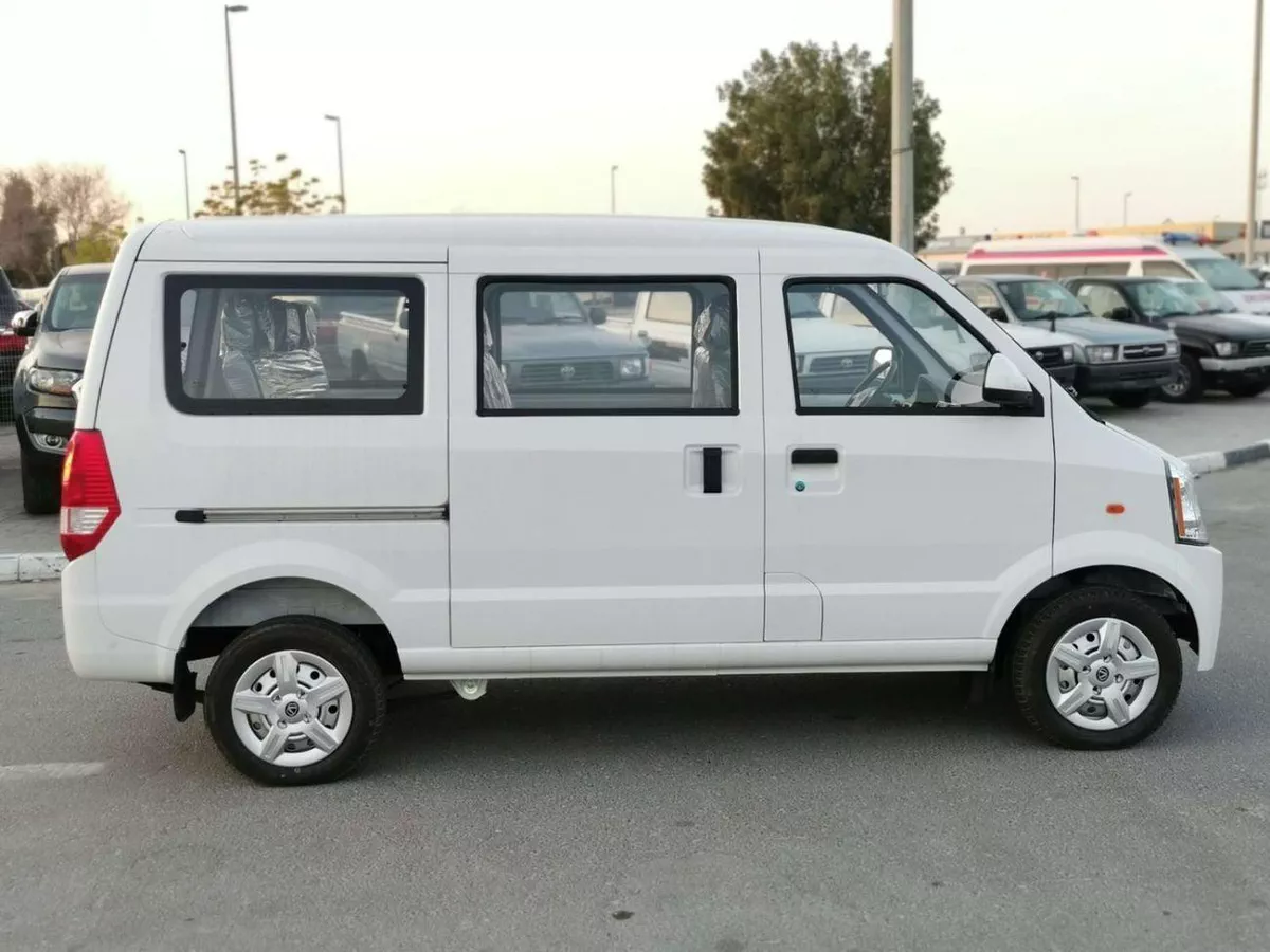Victory V2 STD MINI BUS / 7 SEATER / 1.5L PETROL V4 M/T / AIRBAGS & ABS-6-0
