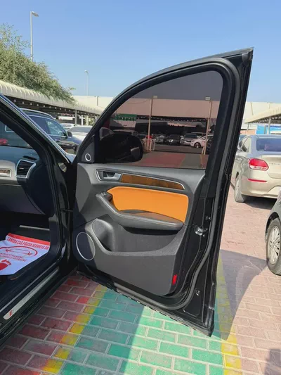 AUDI Q5 3.0T-9