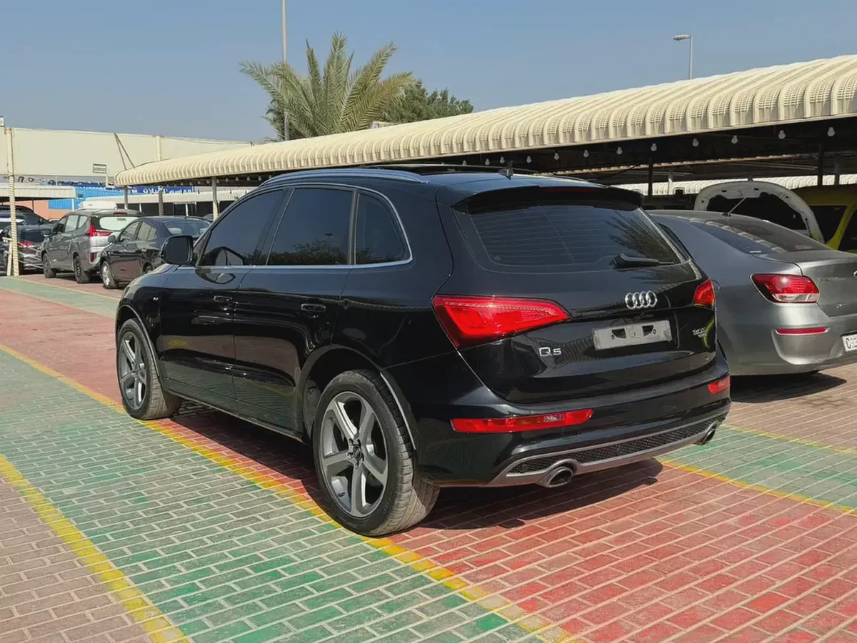 AUDI Q5 3.0T-2-2
