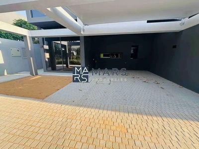 Luxury 4 bedroom townhome for rent corner unit with majlis in Robinia just in 190k-2