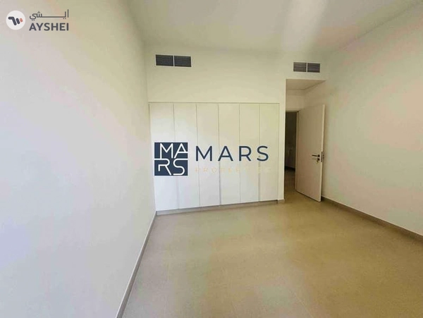 Luxury 4 bedroom townhome for rent corner unit with majlis in Robinia just in 190k